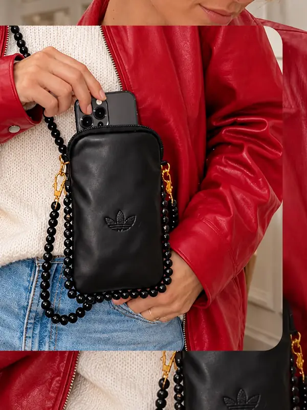 Bolsa transversal de couro preto com alça de corrente